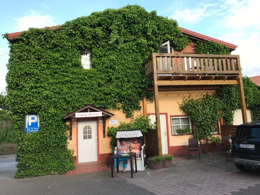 Hotel-Restaurant Christine Lubz Экстерьер фото