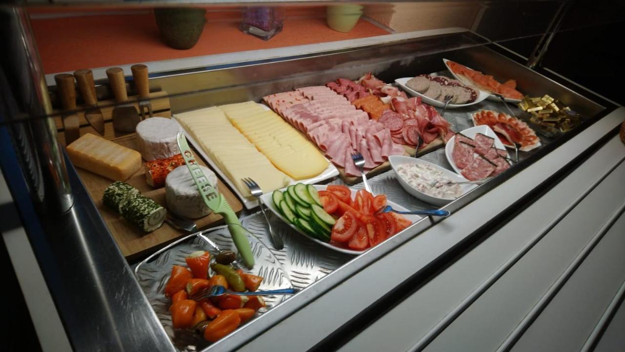 Hotel-Restaurant Christine Lubz Экстерьер фото