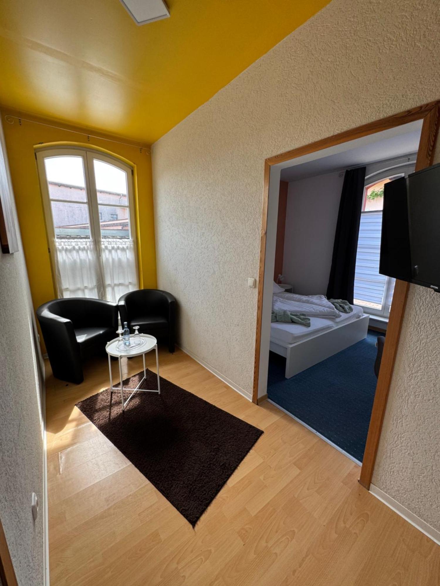 Hotel-Restaurant Christine Lubz Экстерьер фото